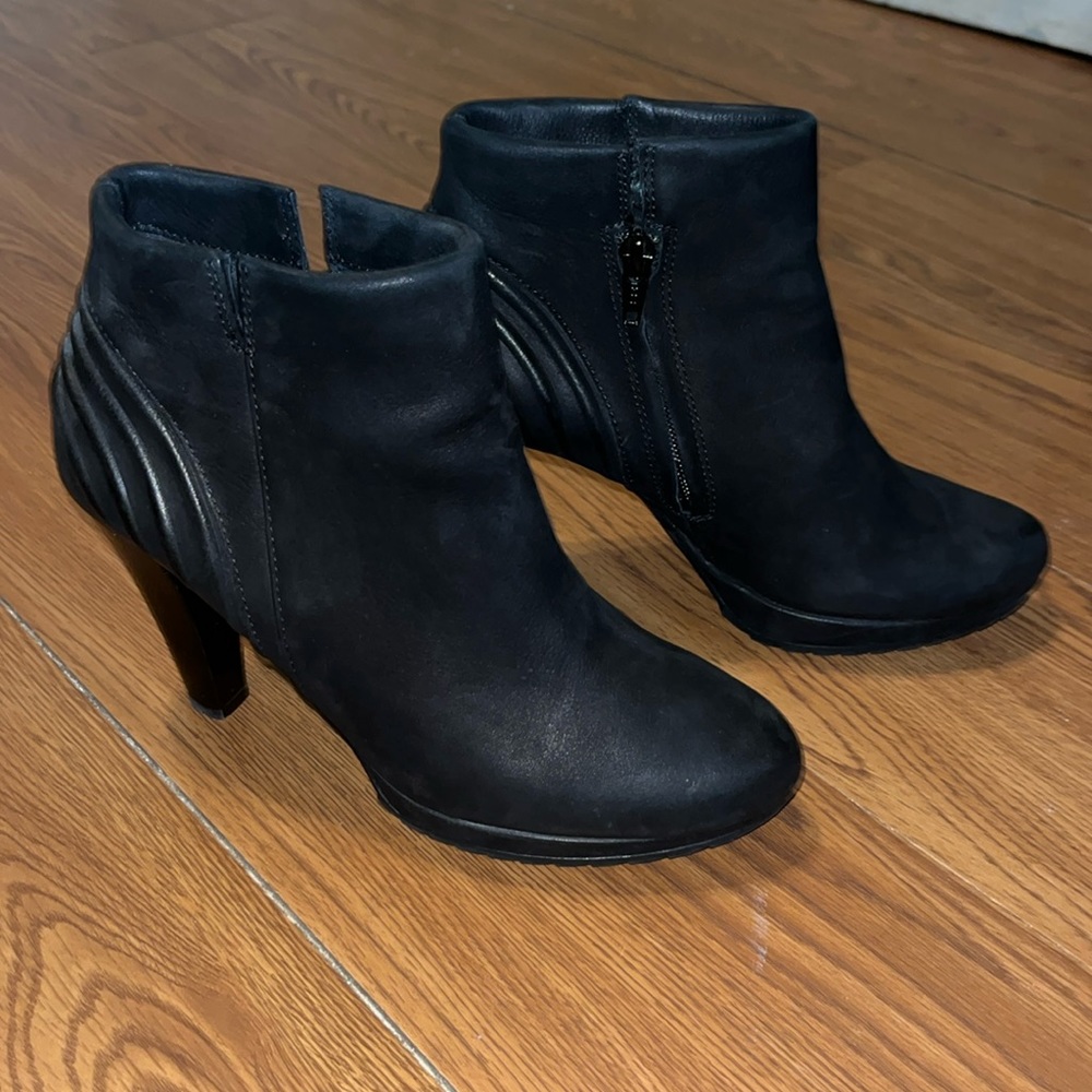 Black ankle boots, lightly worn